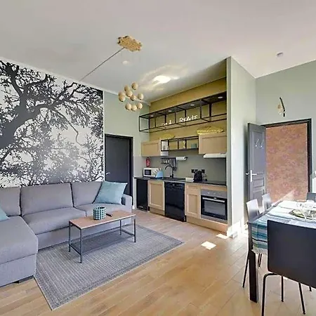 114 Deby - Superbe A Hotel