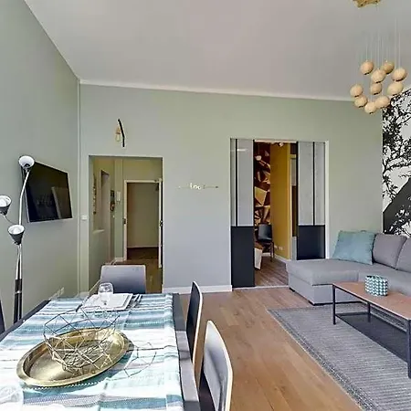 114 Deby - Superbe A Hotel